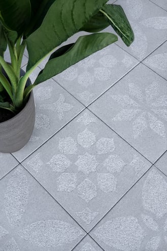 INDUSTRIA 600X600X60 HD², FLORA LILY, GREYED NICKEL | Techo-Bloc